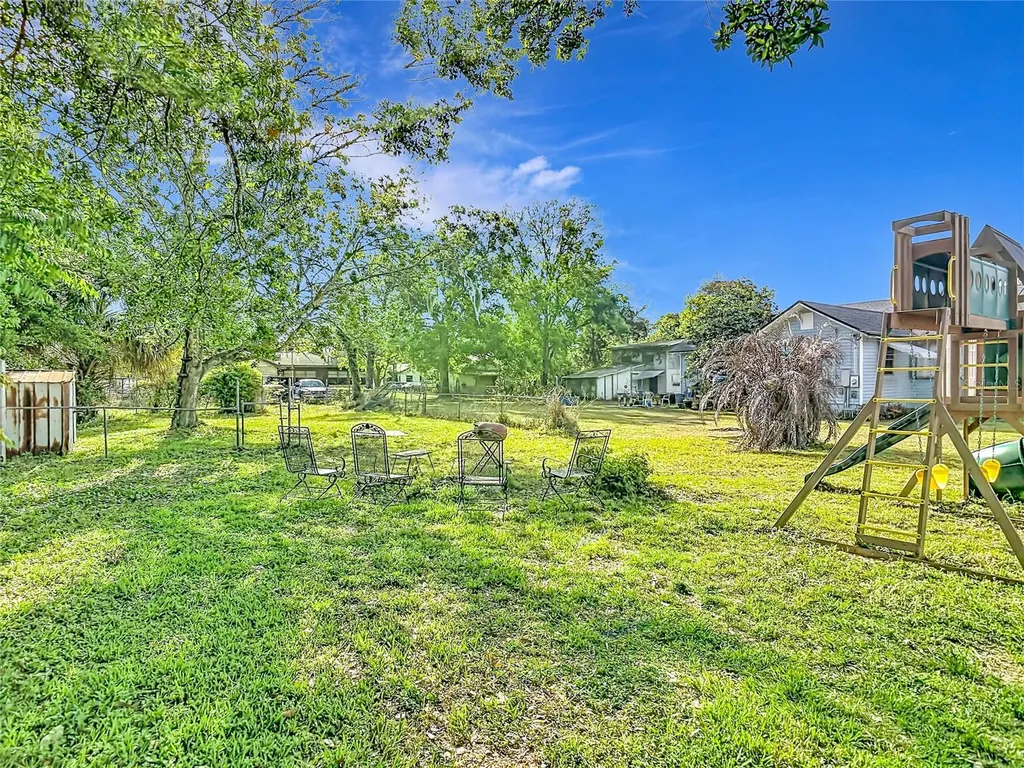 1865 Pioneer Trail New Smyrna Beach FL 32168