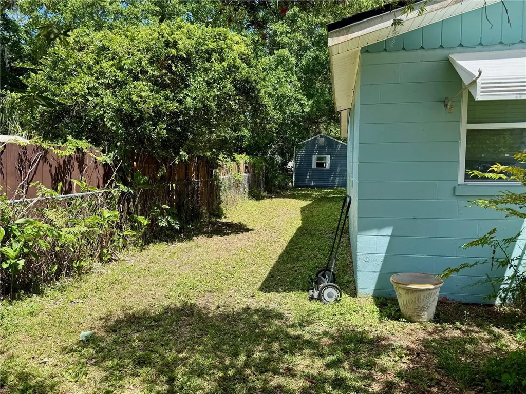 1865 Pioneer Trail New Smyrna Beach FL 32168