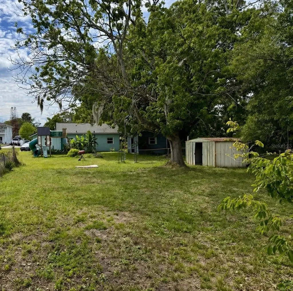 1865 Pioneer Trail New Smyrna Beach FL 32168