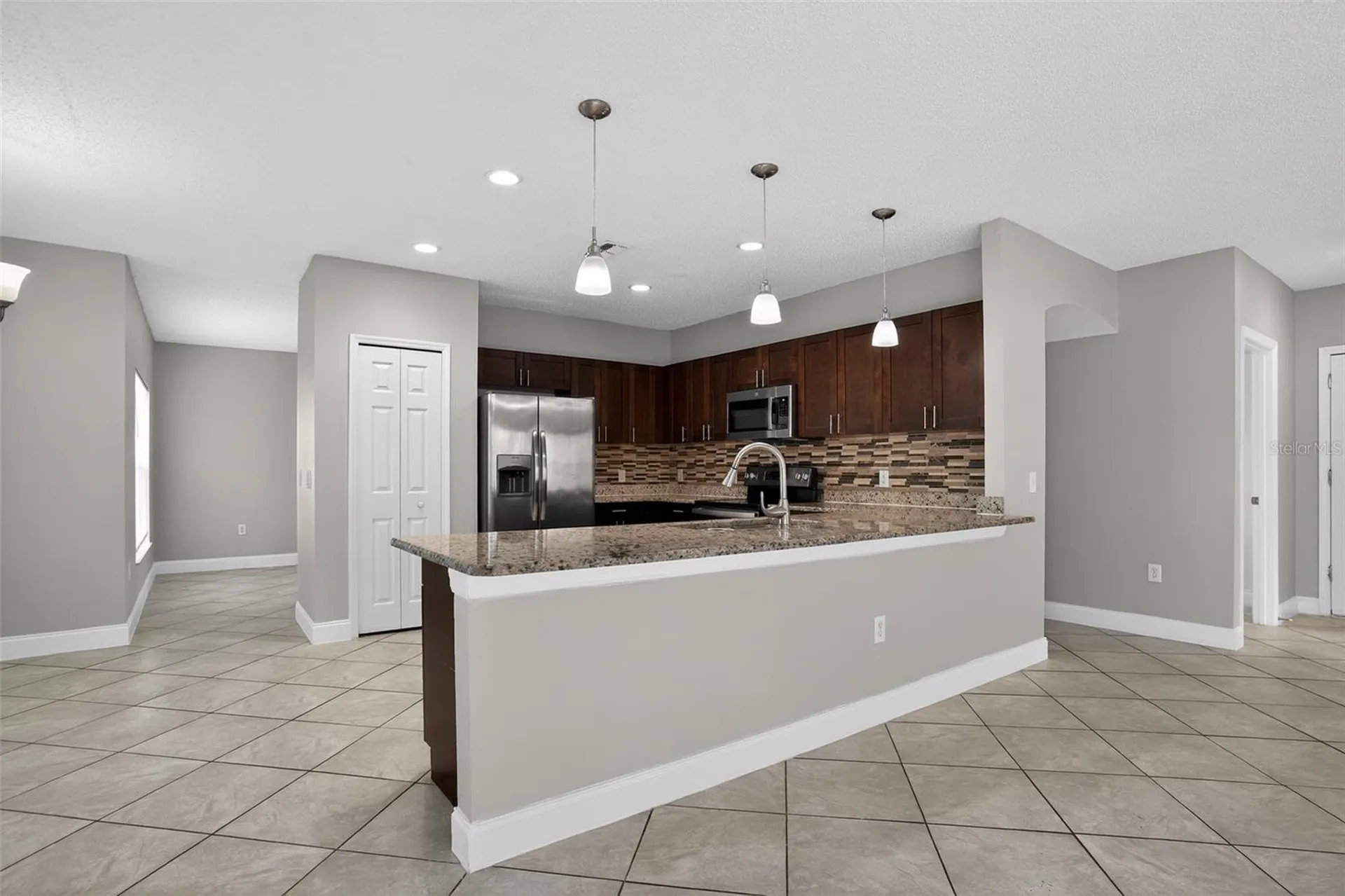 202 Amesbury Lane Kissimmee FL 34758