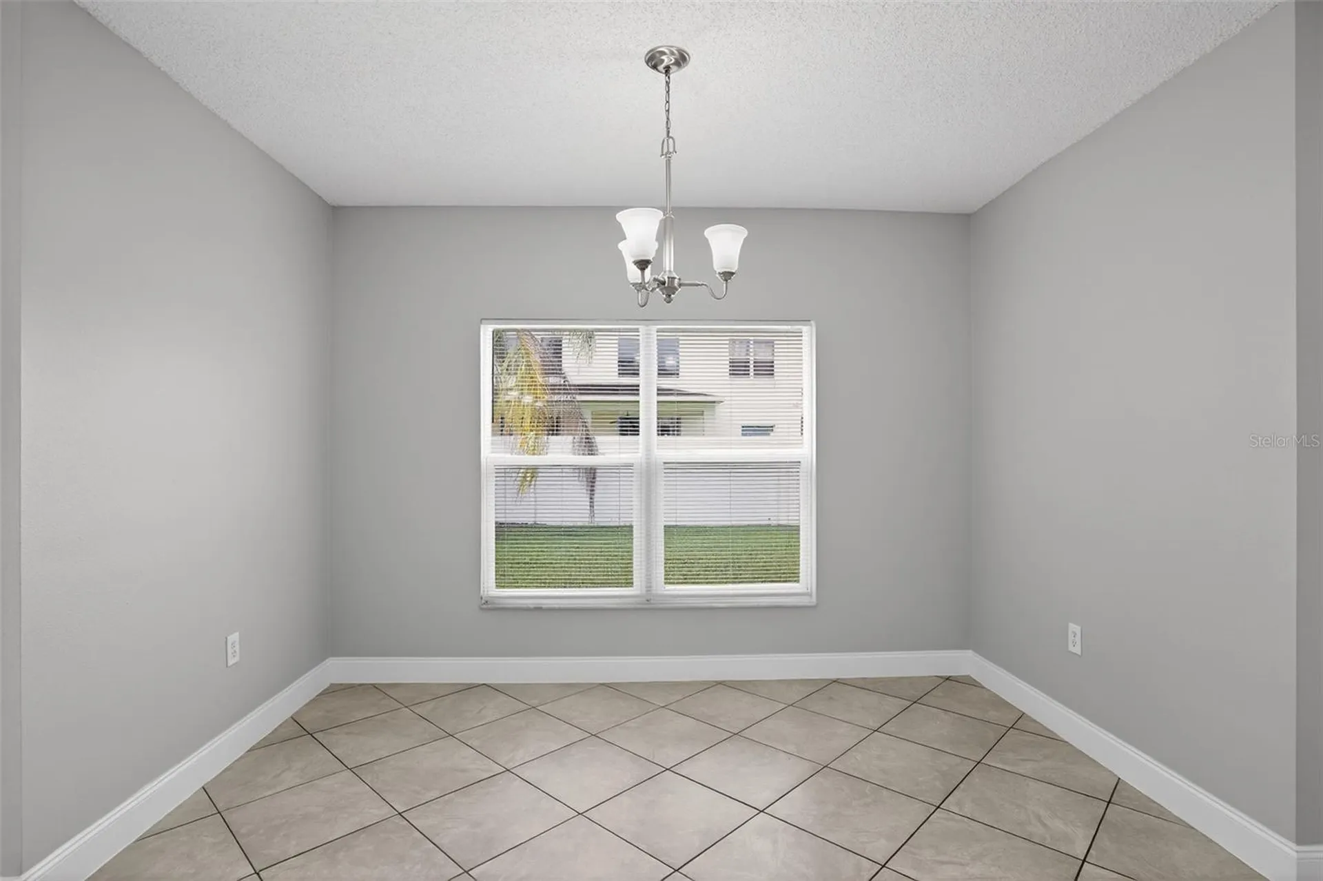 202 Amesbury Lane Kissimmee FL 34758