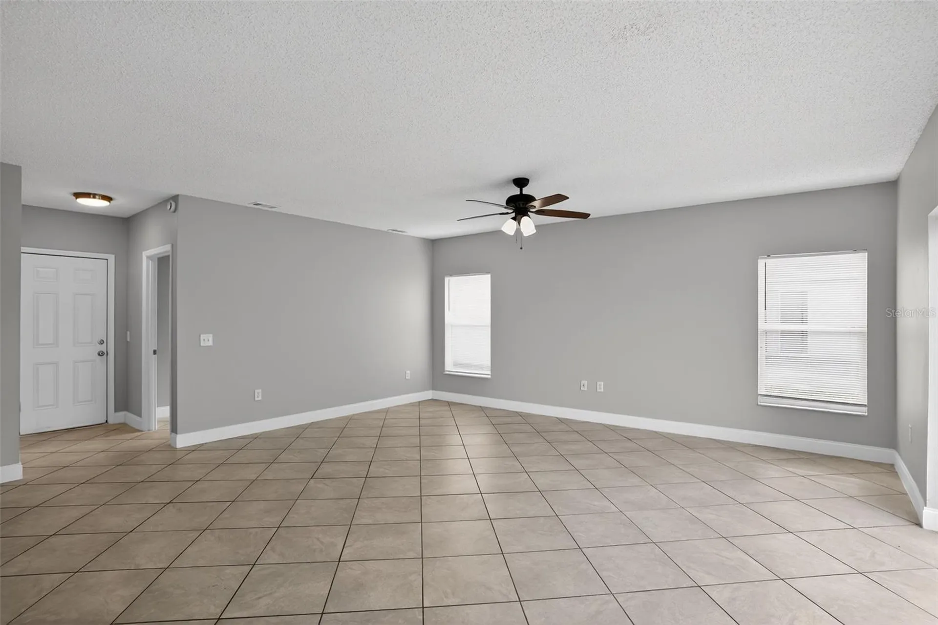 202 Amesbury Lane Kissimmee FL 34758