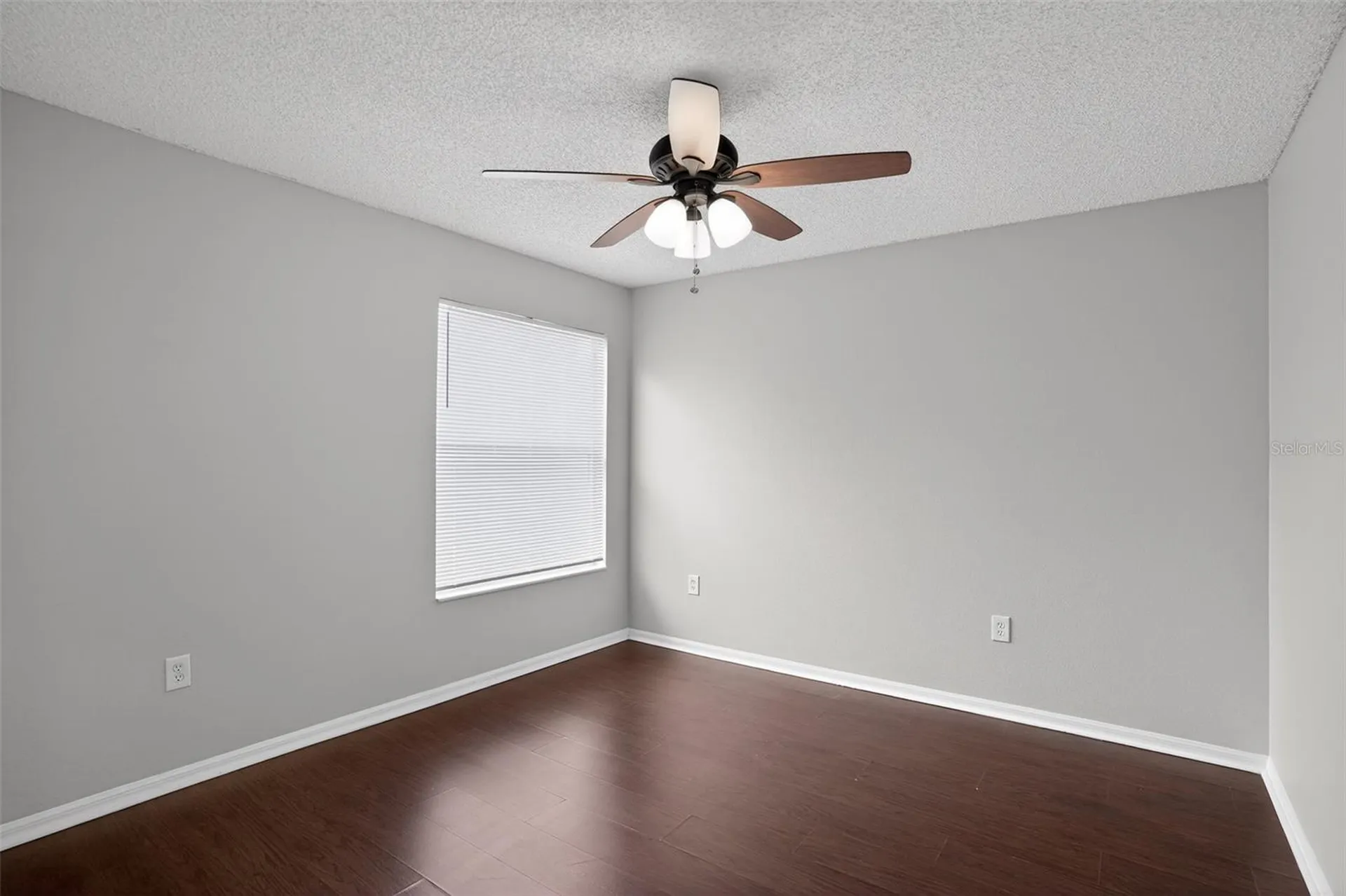 202 Amesbury Lane Kissimmee FL 34758