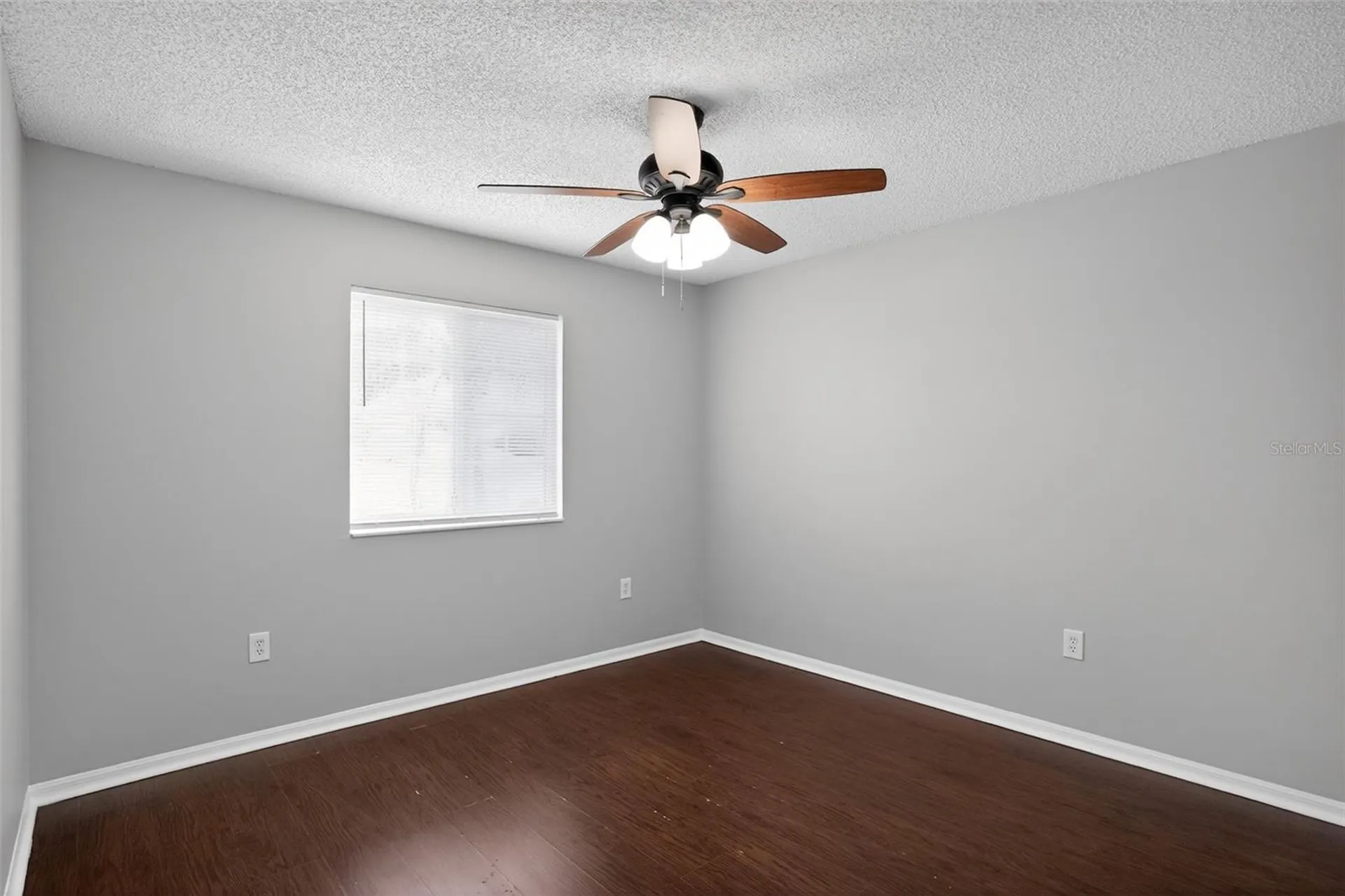 202 Amesbury Lane Kissimmee FL 34758