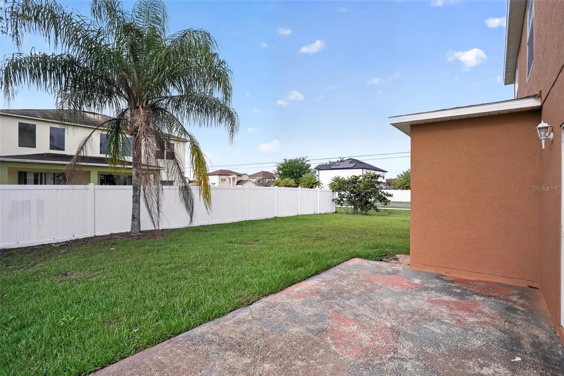 202 Amesbury Lane Kissimmee FL 34758