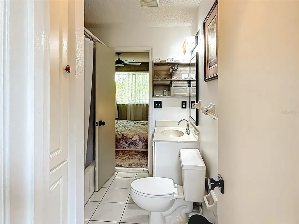 601 E Seminole Drive Venice FL 34293