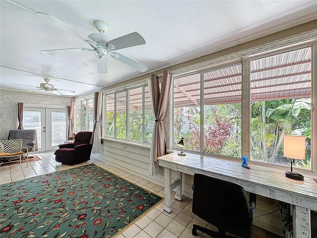 601 E Seminole Drive Venice FL 34293