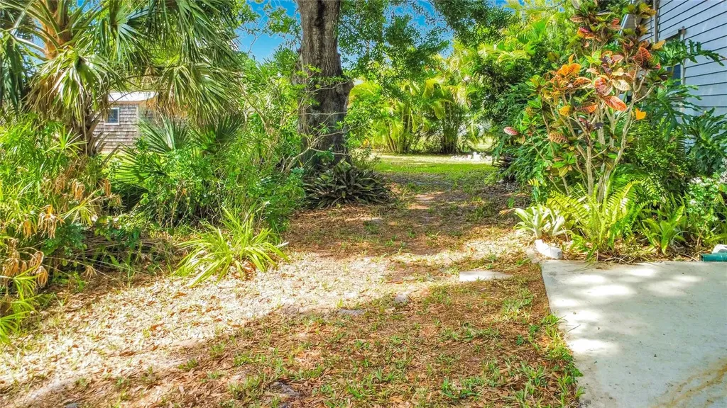 601 E Seminole Drive Venice FL 34293
