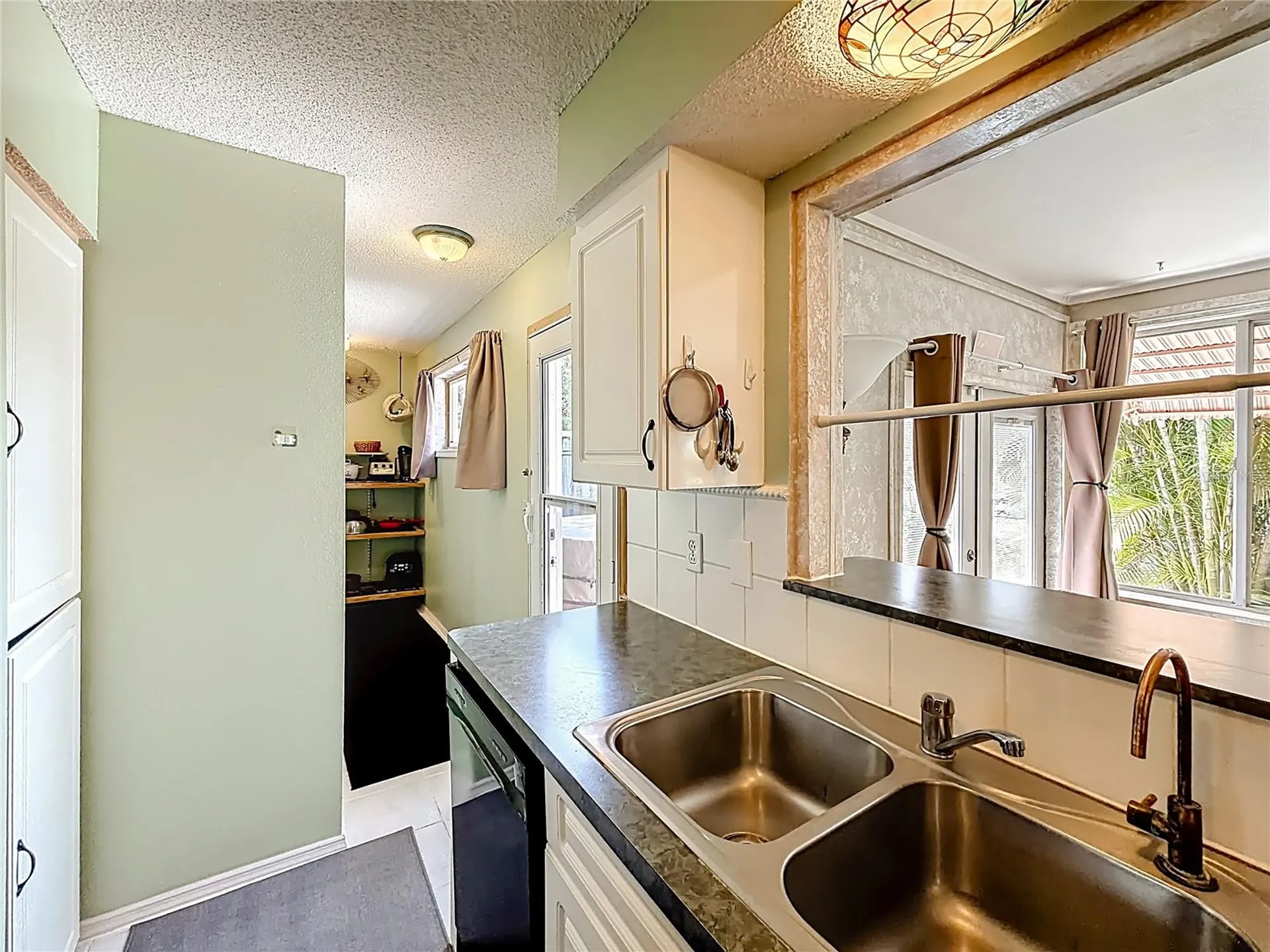 601 E Seminole Drive Venice FL 34293