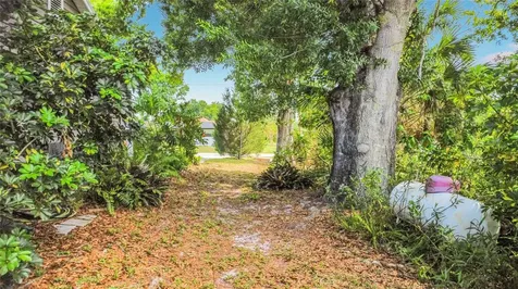 601 E Seminole Drive Venice FL 34293