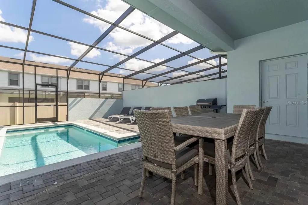 2411 Dubai Street Kissimmee FL 34747