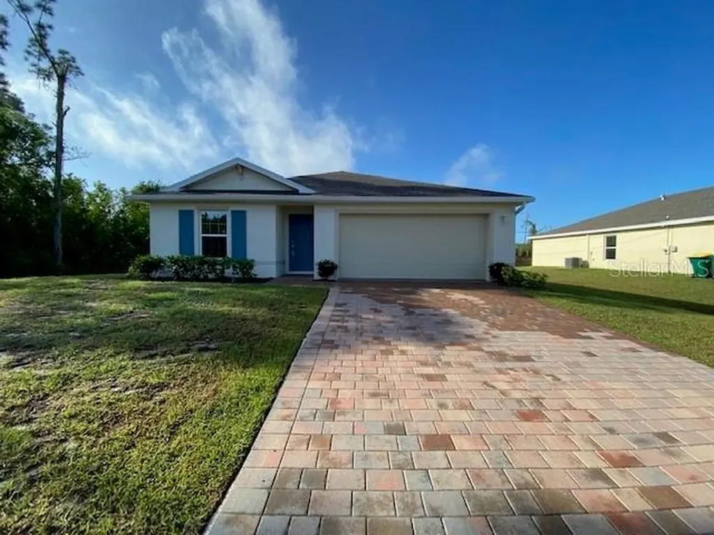 23211 Mcqueeney Avenue Port Charlotte FL 33980