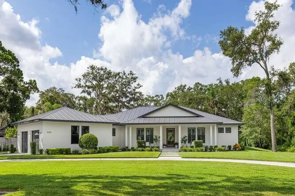 4650 10th Street Sarasota FL 34232