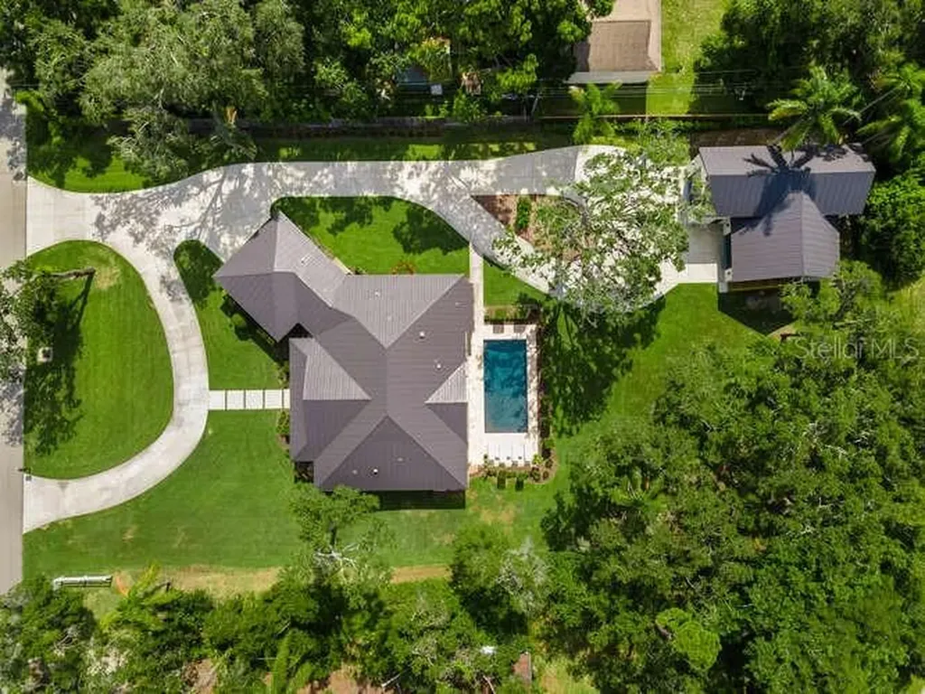 4650 10th Street Sarasota FL 34232