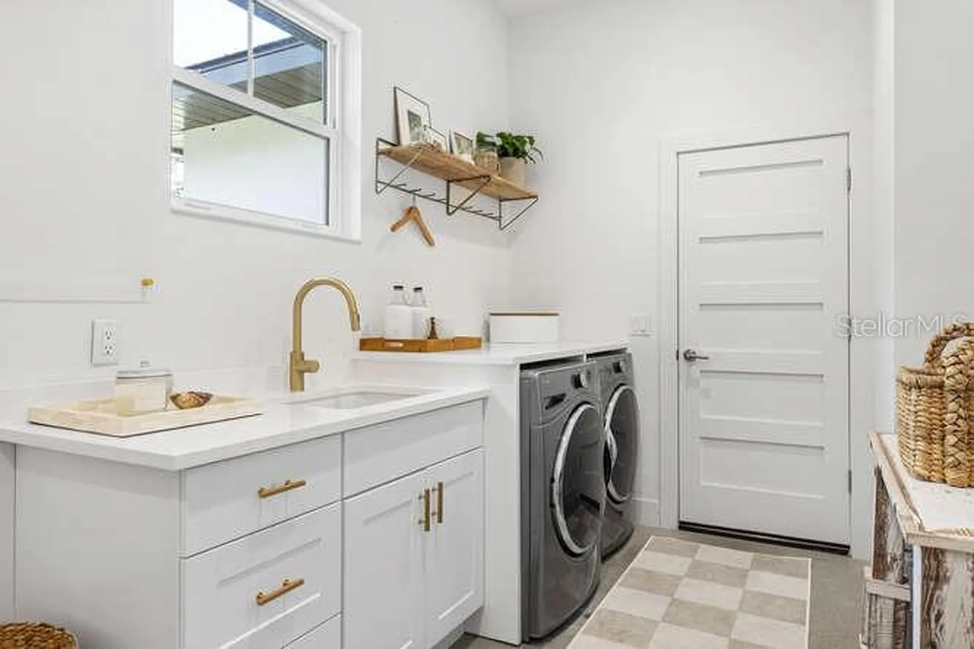 4650 10th Street Sarasota FL 34232