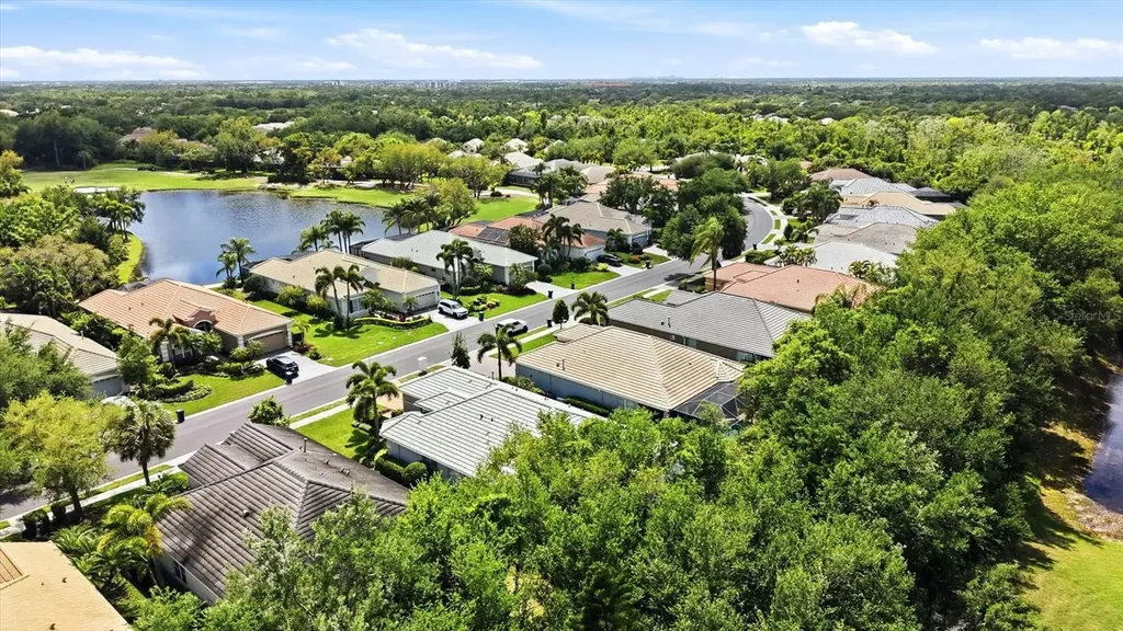 12323 Thornhill Court Lakewood Ranch FL 34202