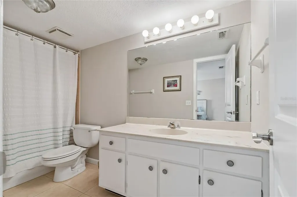 340 Moorings Cove Drive Tarpon Springs FL 34689