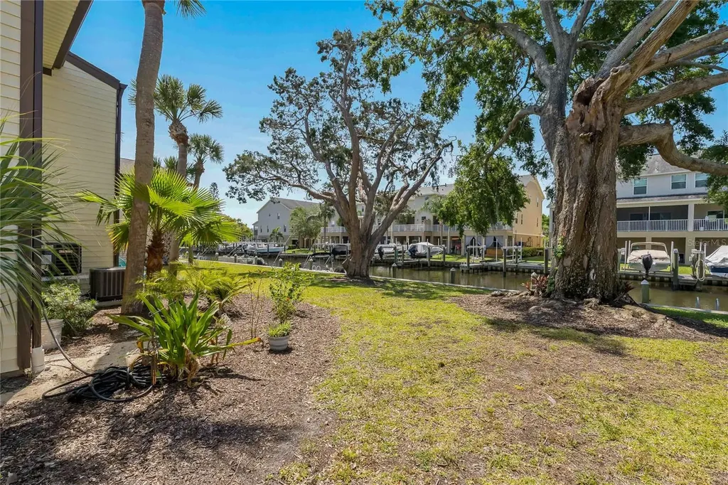 340 Moorings Cove Drive Tarpon Springs FL 34689
