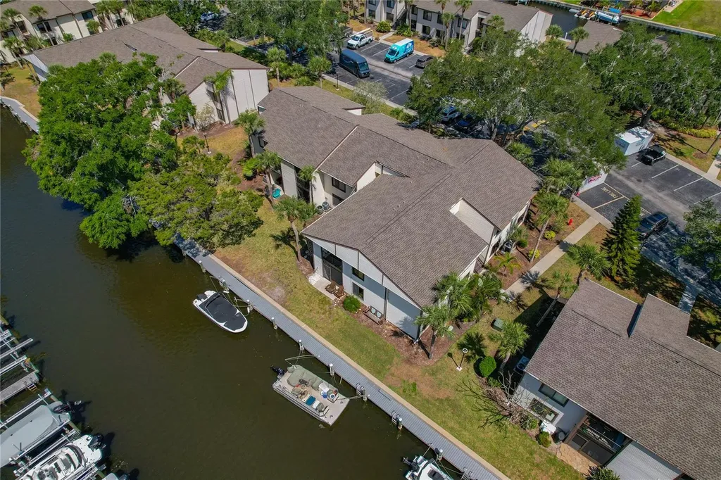 340 Moorings Cove Drive Tarpon Springs FL 34689