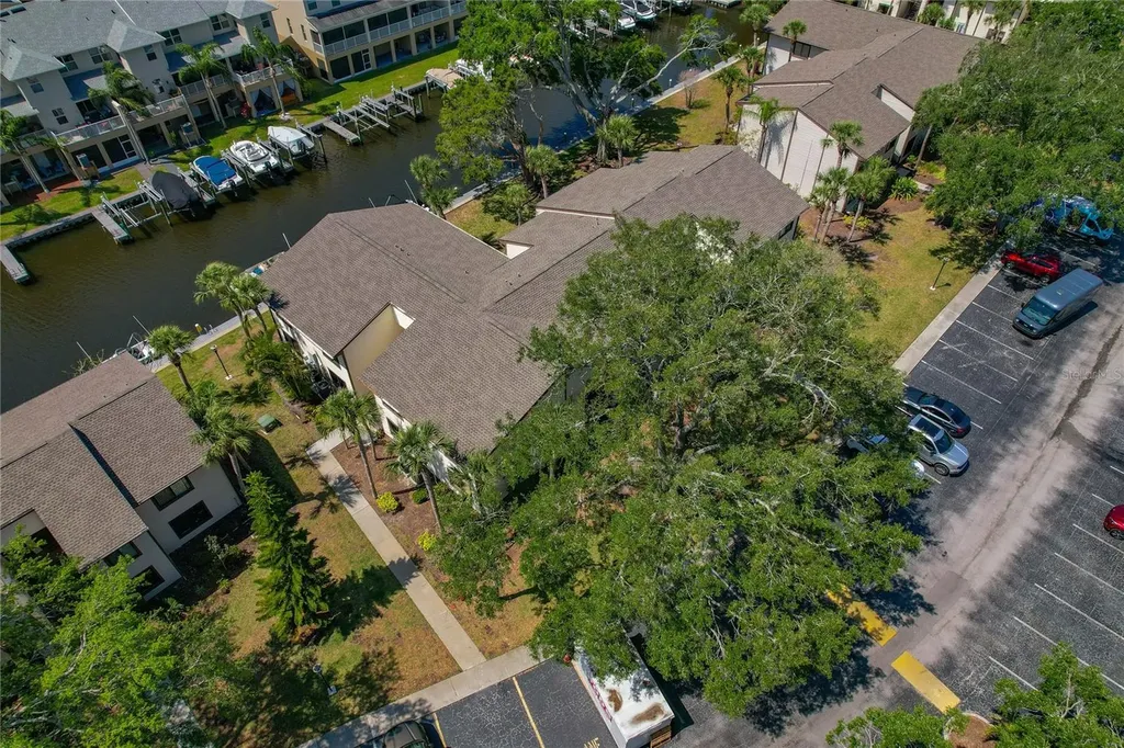 340 Moorings Cove Drive Tarpon Springs FL 34689