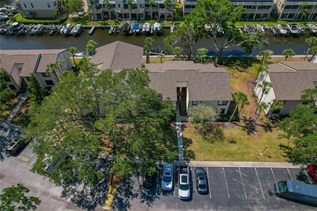 340 Moorings Cove Drive Tarpon Springs FL 34689