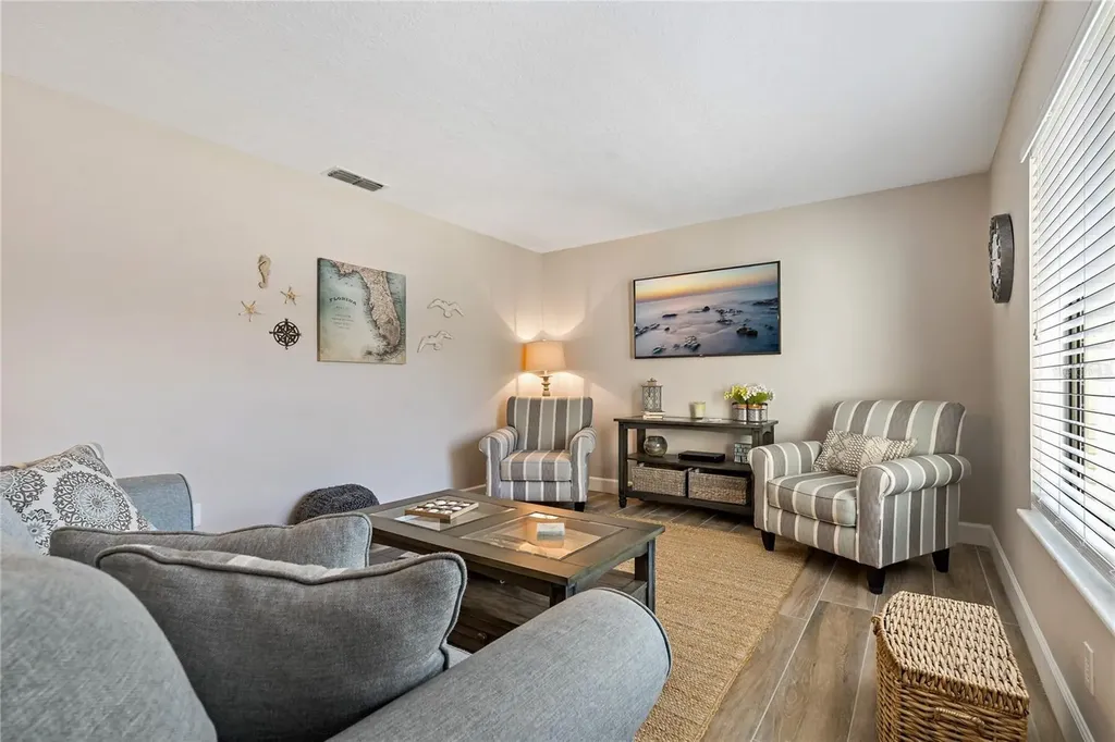340 Moorings Cove Drive Tarpon Springs FL 34689