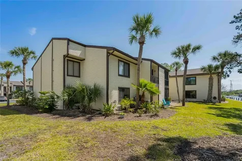 340 Moorings Cove Drive Tarpon Springs FL 34689
