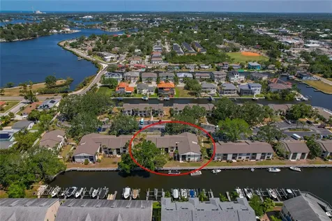 340 Moorings Cove Drive Tarpon Springs FL 34689