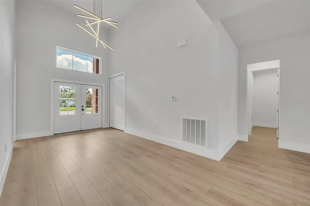 102 Bell Place Winter Park FL 32792