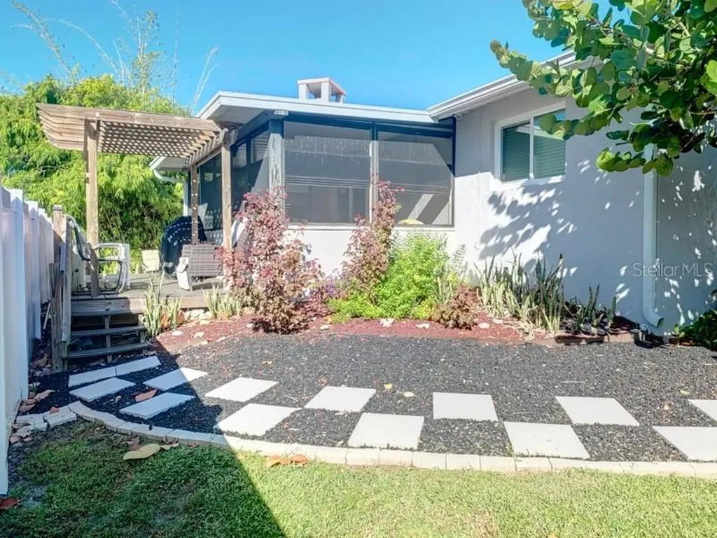 323 Dolphin Parkway Punta Gorda FL 33950