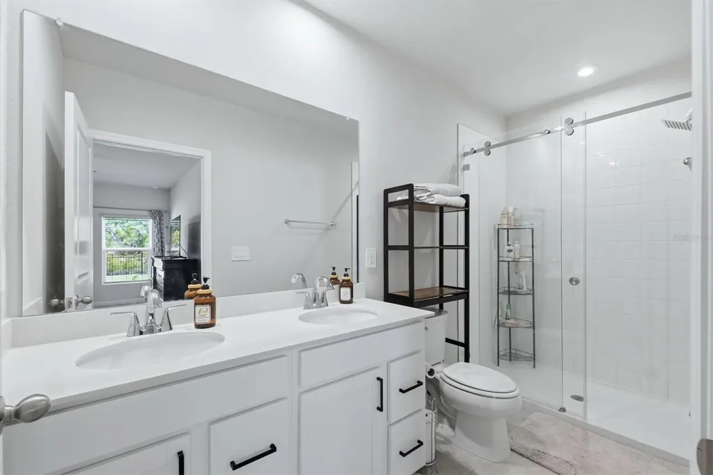 806 170th Court E Bradenton FL 34212