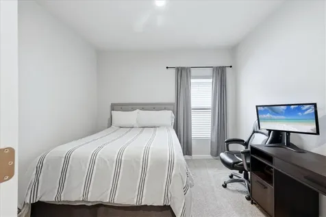 806 170th Court E Bradenton FL 34212