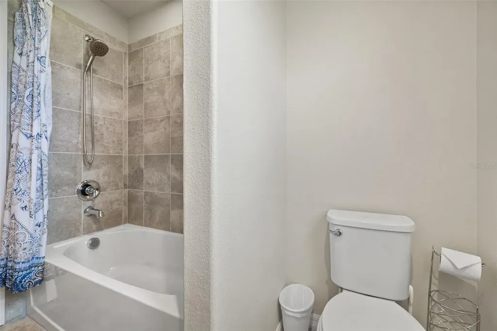 2472 Annacella Avenue Kissimmee FL 34741