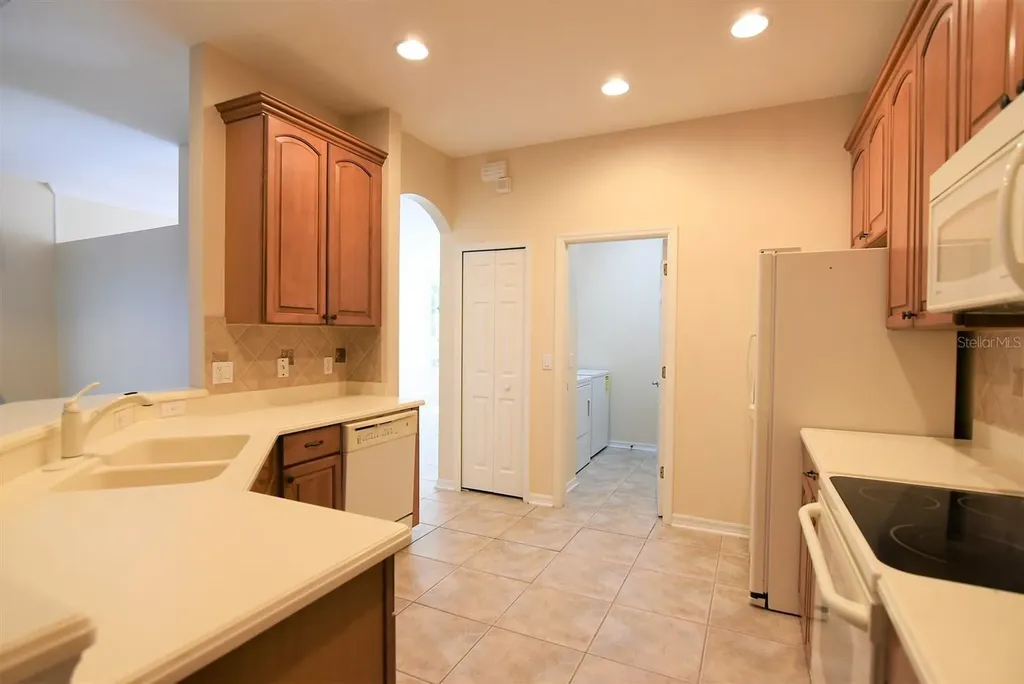 8711 Hastings Beach Boulevard Orlando FL 32829
