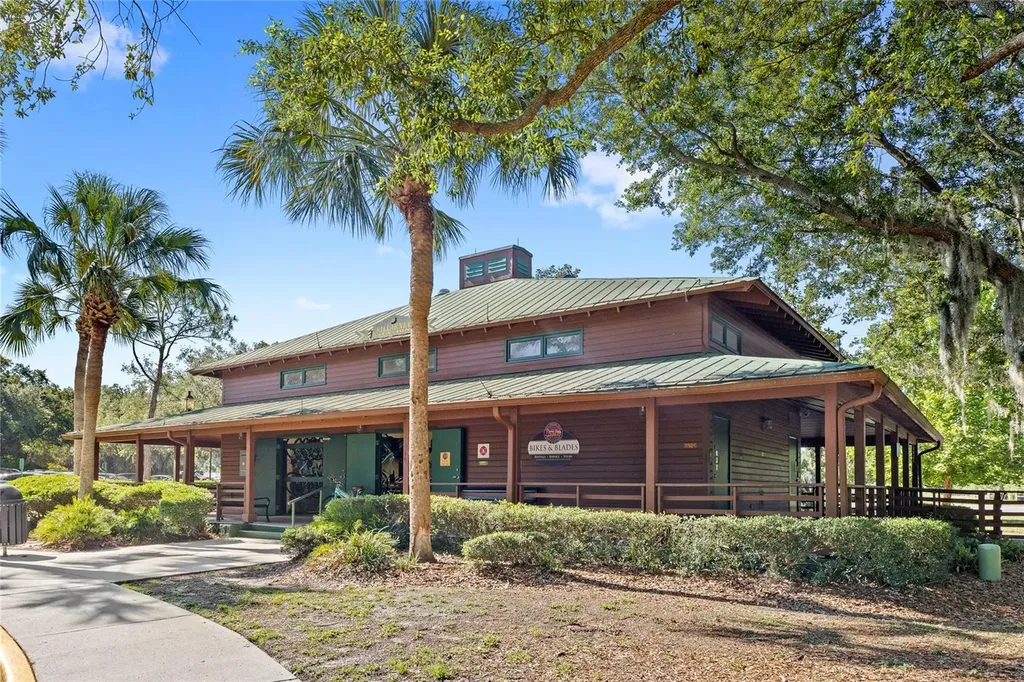 1937 Standing Rock Circle Oakland FL 34787