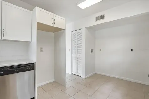500 Santa Cruz Place NE St Petersburg FL 33703
