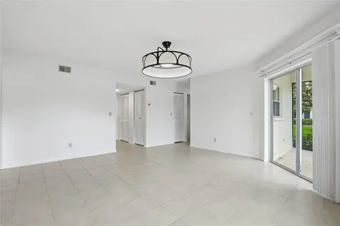 500 Santa Cruz Place NE St Petersburg FL 33703