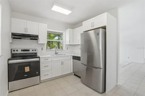 500 Santa Cruz Place NE St Petersburg FL 33703