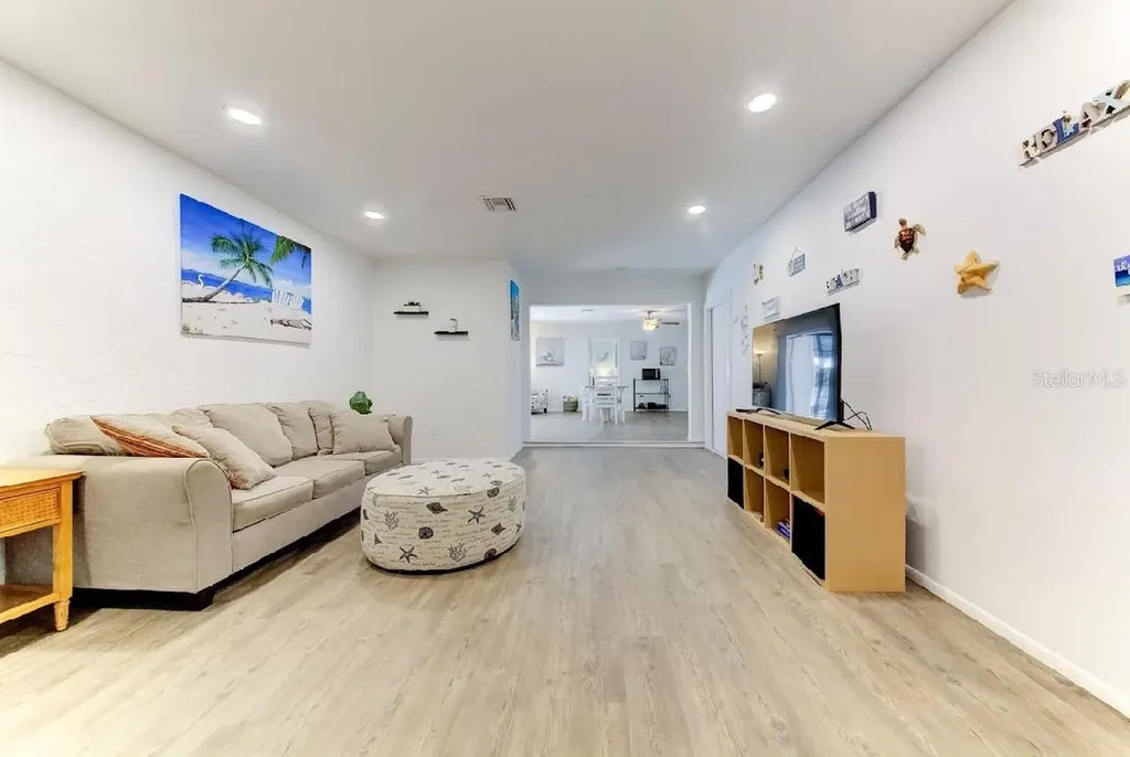 2932 Lexington Street Sarasota FL 34231