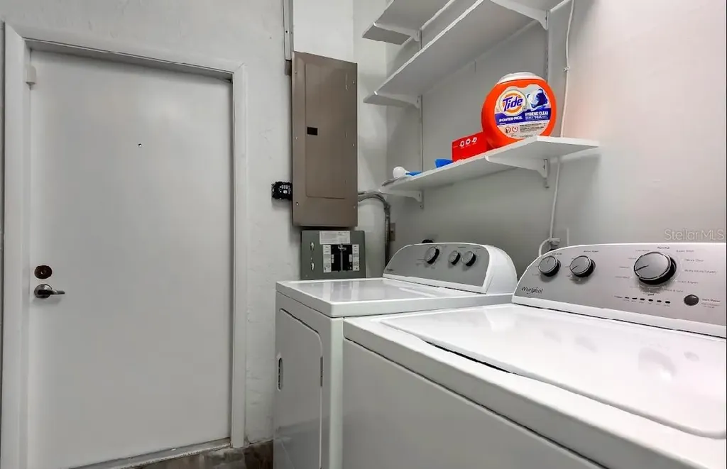2932 Lexington Street Sarasota FL 34231