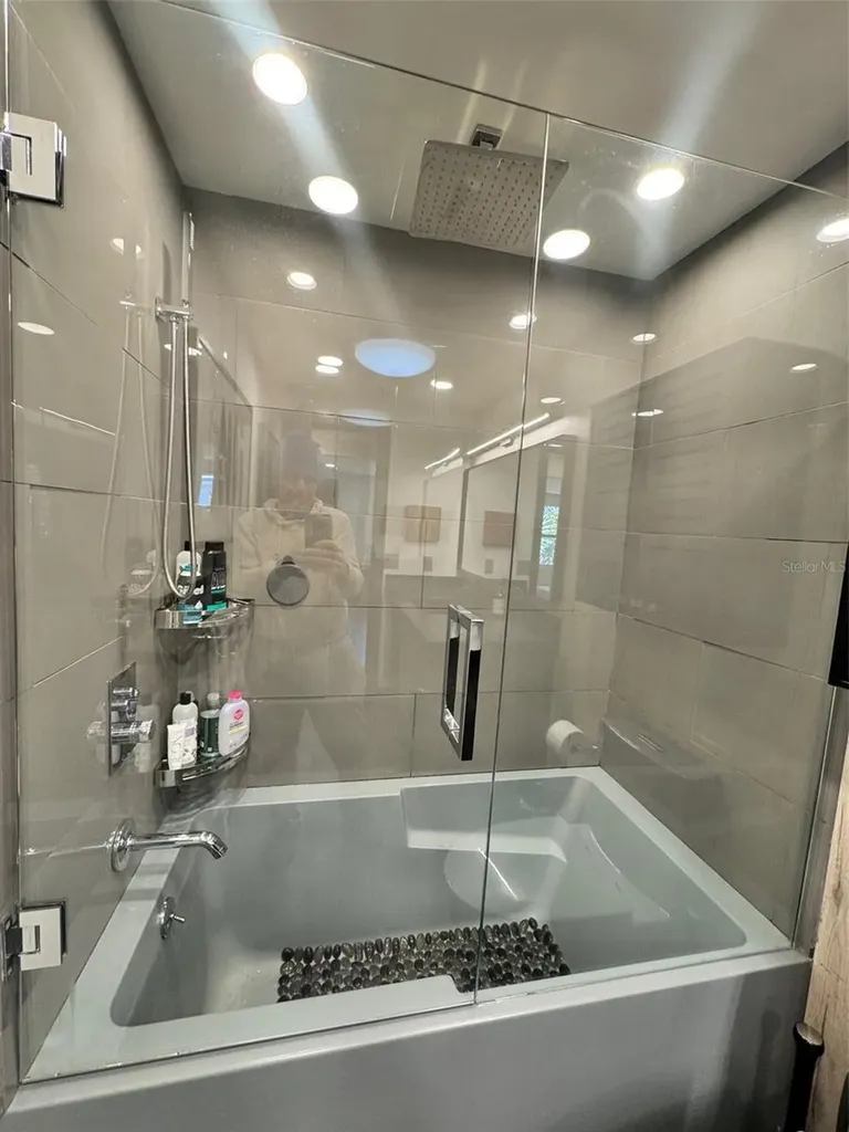 541 Spanish Drive N Longboat Key FL 34228