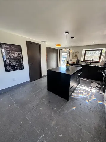 541 Spanish Drive N Longboat Key FL 34228