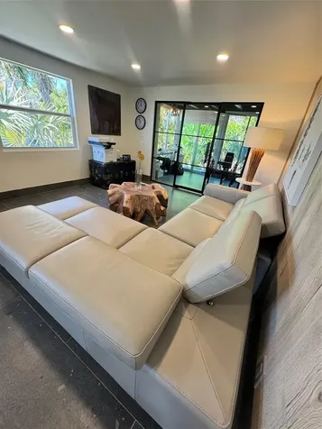 541 Spanish Drive N Longboat Key FL 34228