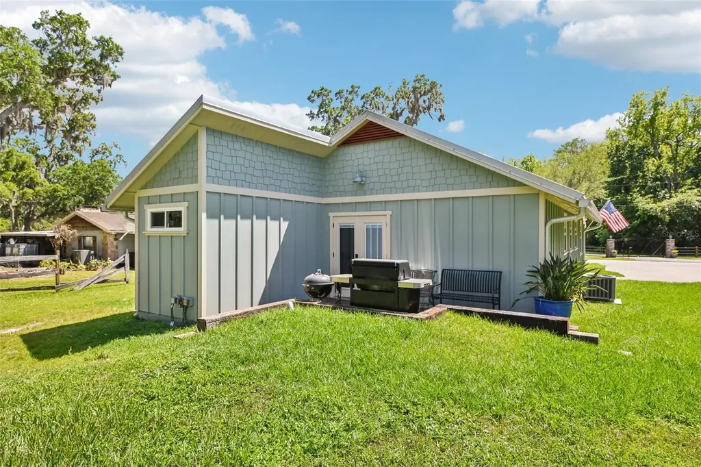 2695 Holiday Woods Drive Kissimmee FL 34744