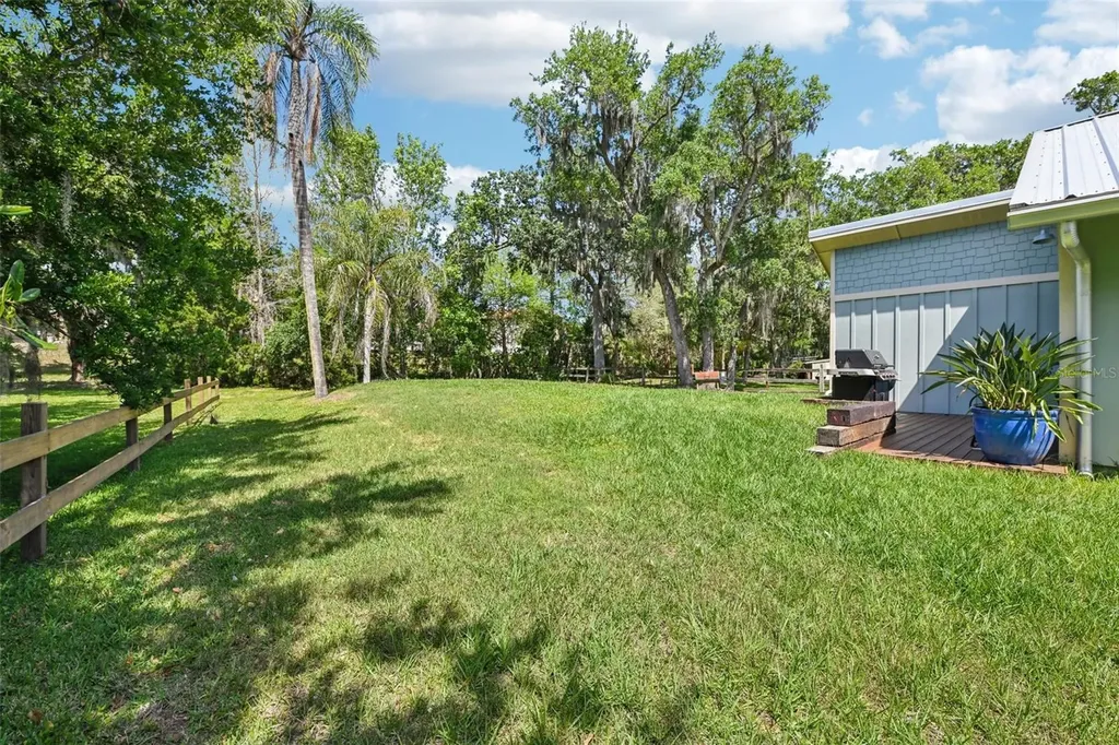 2695 Holiday Woods Drive Kissimmee FL 34744