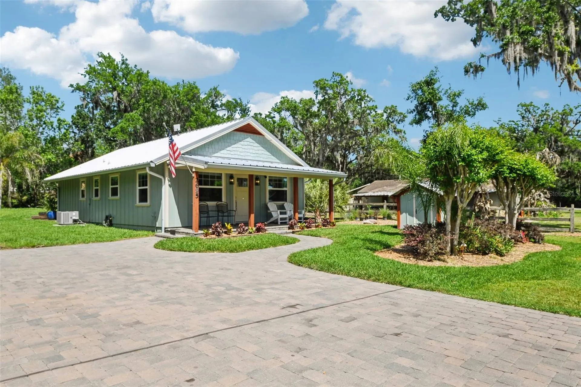 2695 Holiday Woods Drive Kissimmee FL 34744