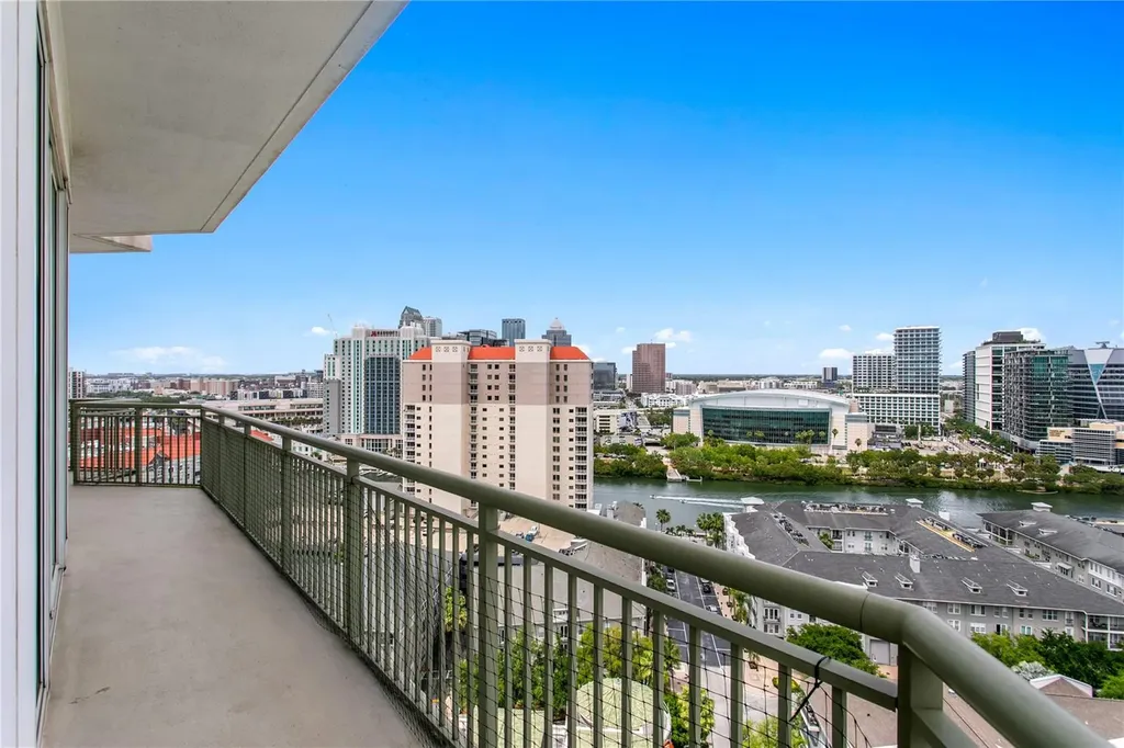 450 Knights Run Avenue Tampa FL 33602