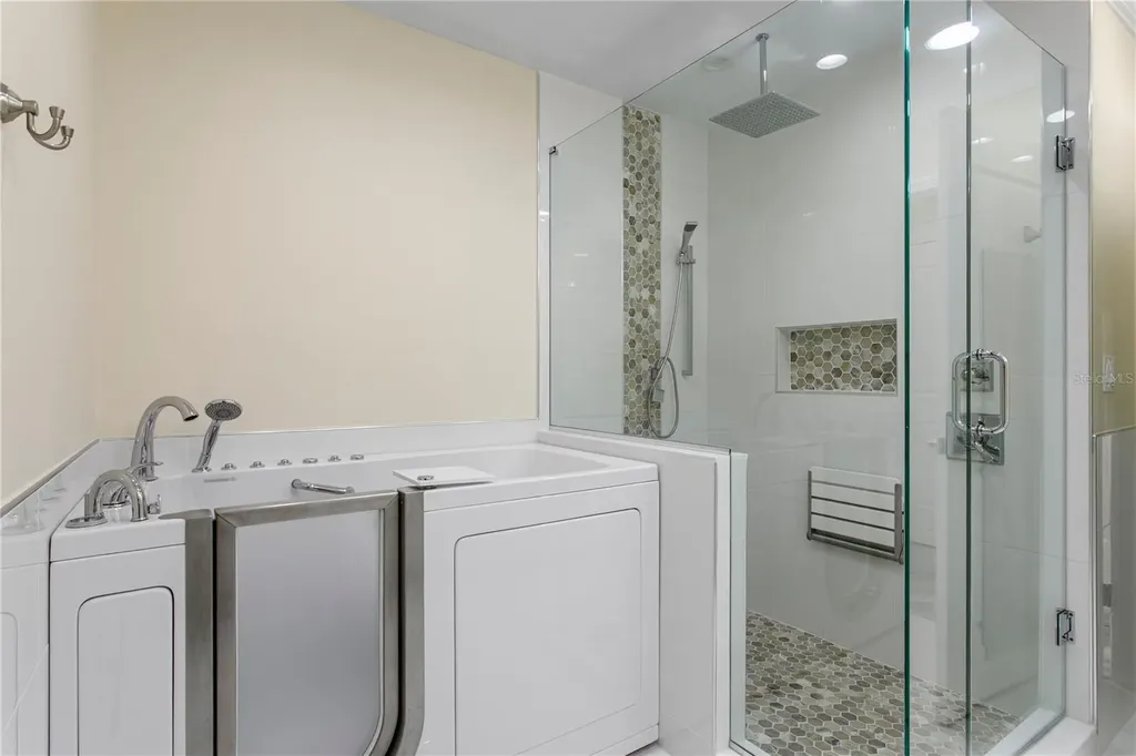 450 Knights Run Avenue Tampa FL 33602
