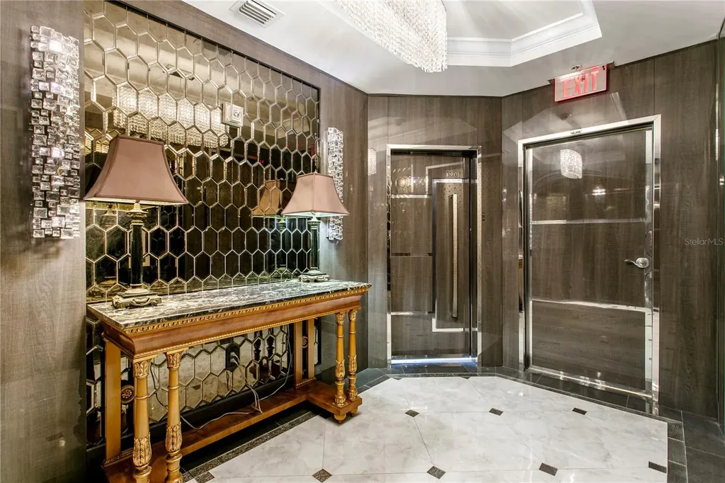 450 Knights Run Avenue Tampa FL 33602