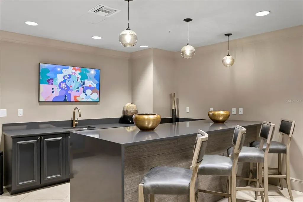 450 Knights Run Avenue Tampa FL 33602